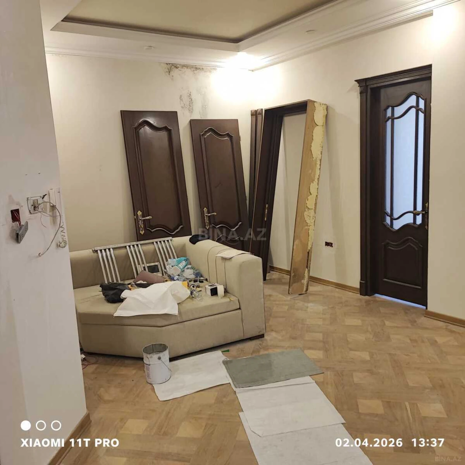 Satılır 3 otaqlı mənzil 154 m²