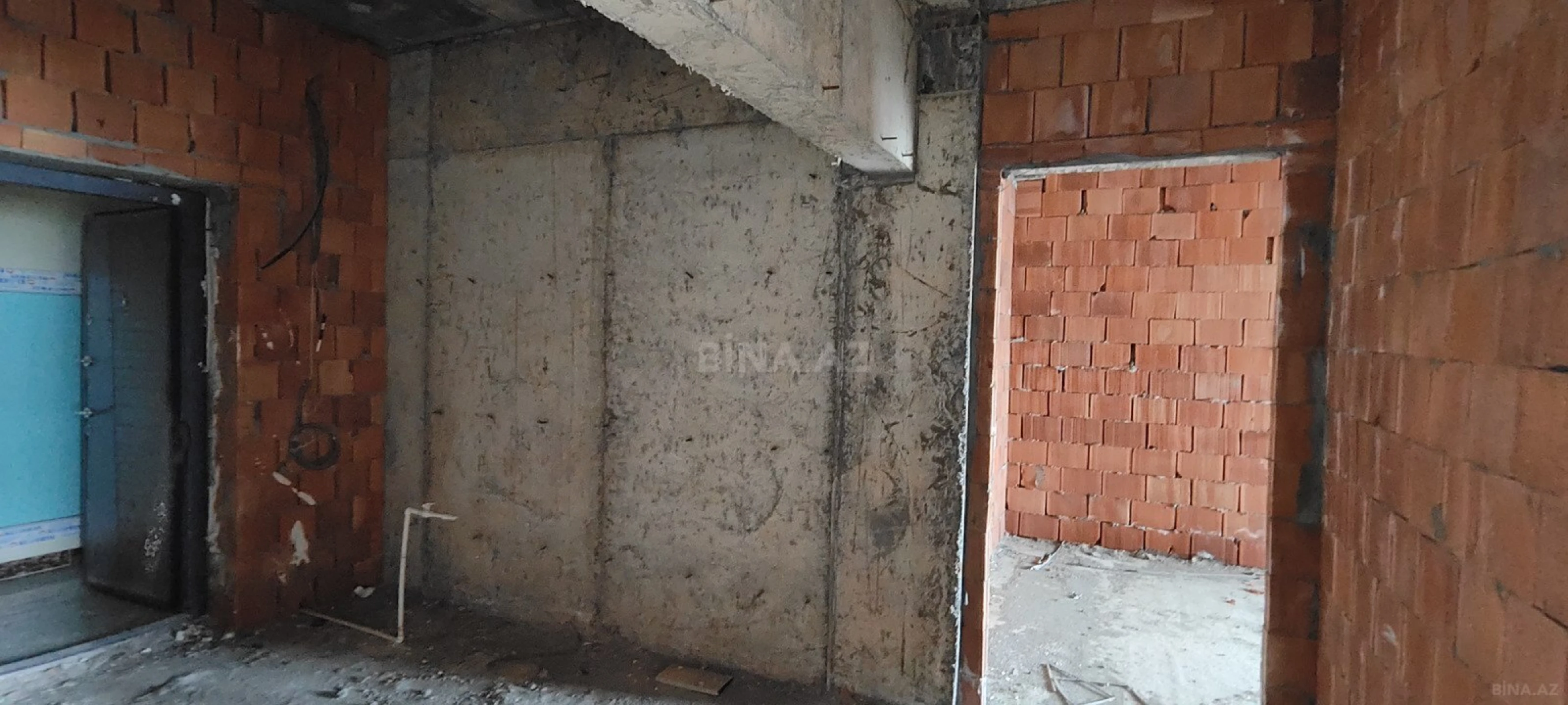 Satılır 2 otaqlı mənzil 79 m²