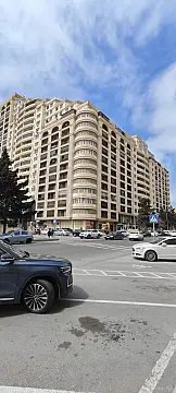 Satılır 2 otaqlı mənzil 79 m² — Bakı, Bakıxanov 2 otaq 79.00 m²