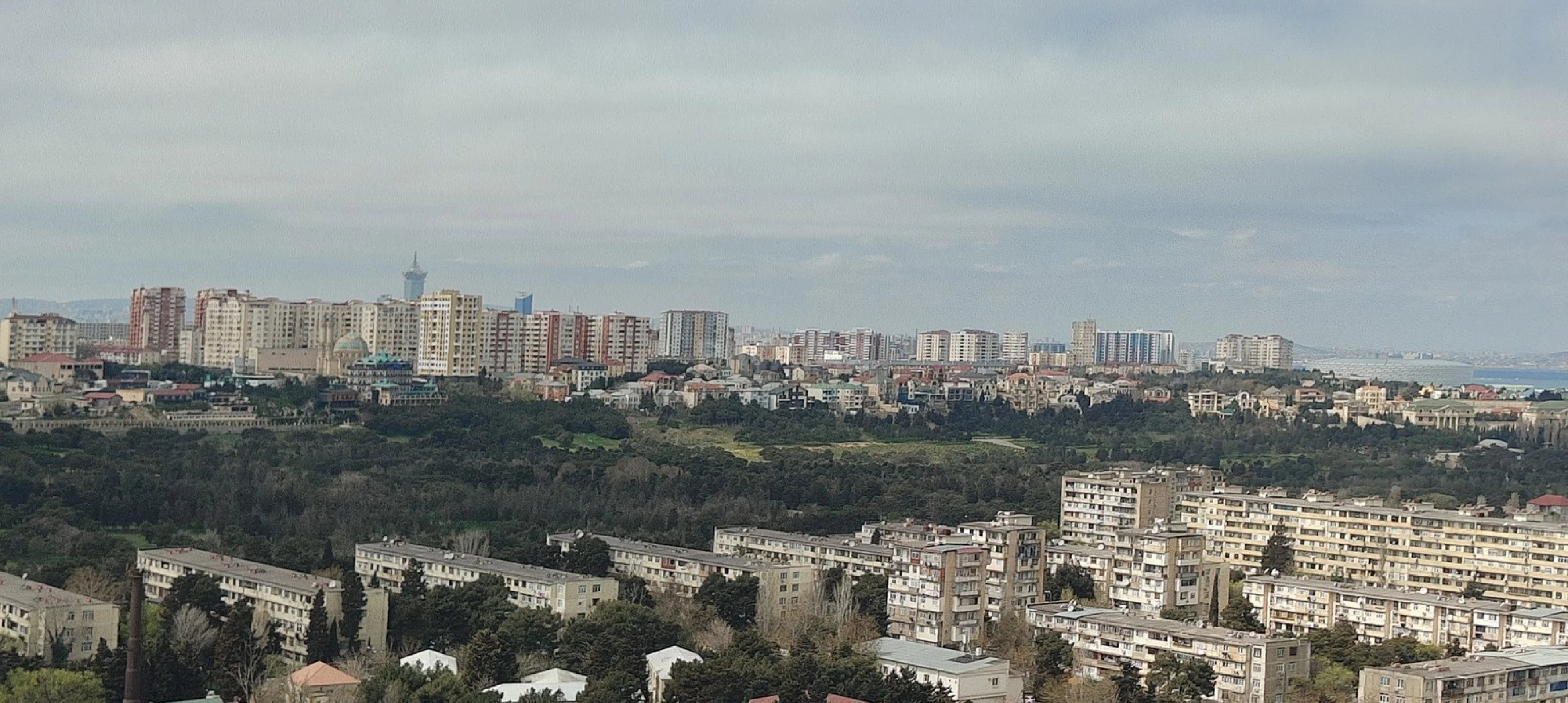 Satılır 2 otaqlı mənzil 79 m²