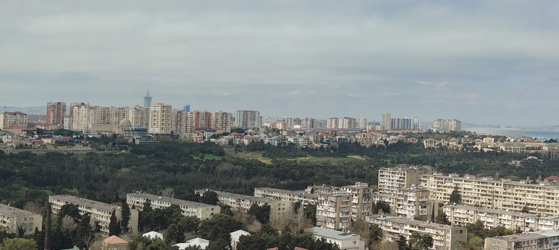 Satılır 2 otaqlı mənzil 79 m²