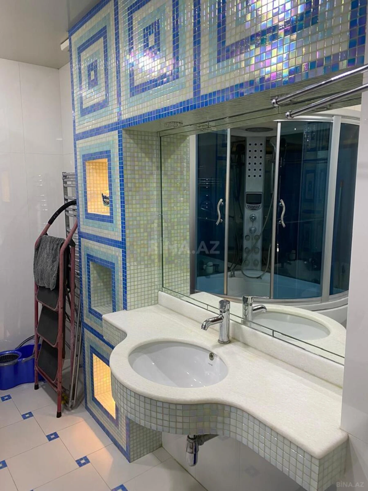 Kirayə verilir 3 otaqlı mənzil 117 m²