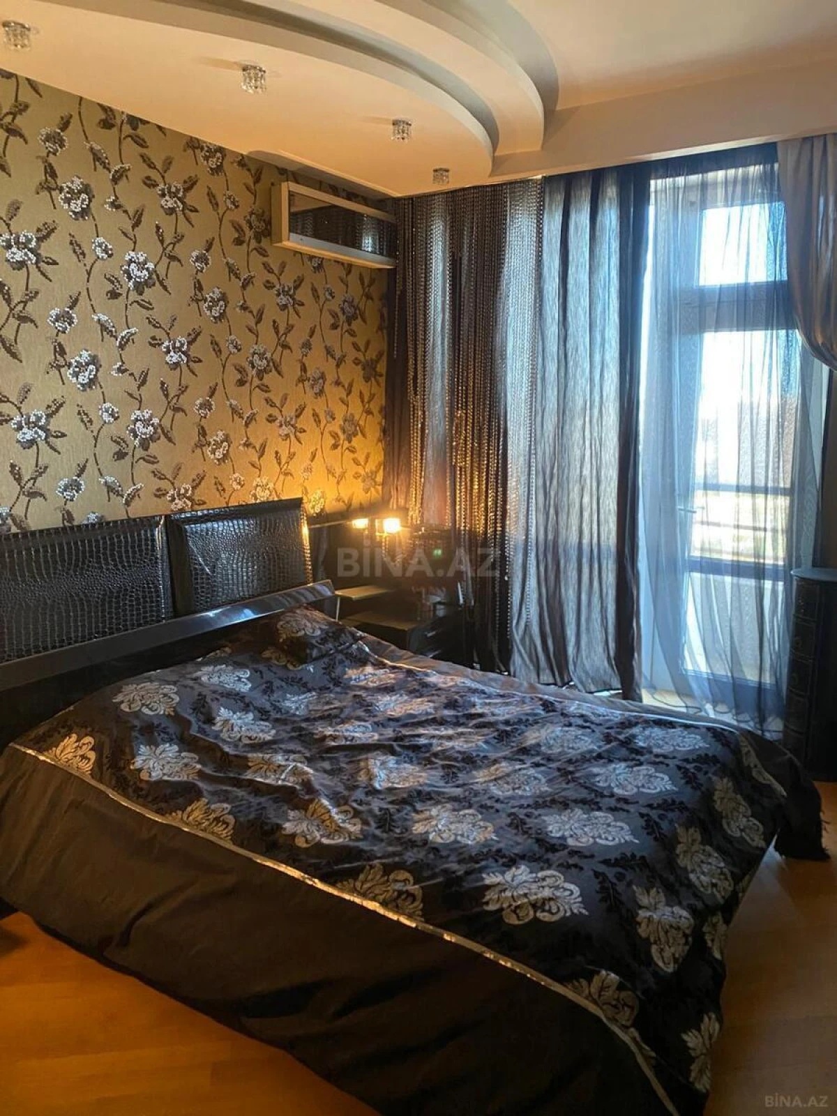 Kirayə verilir 3 otaqlı mənzil 117 m²