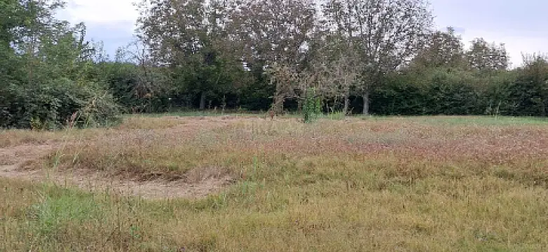 Satılır torpaq sahəsi 25 m²