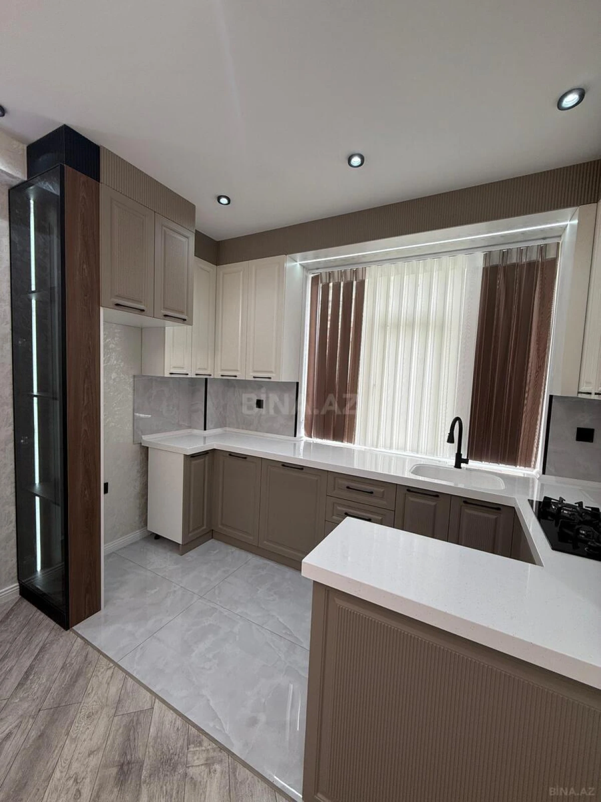 Satılır 2 otaqlı mənzil 55 m²