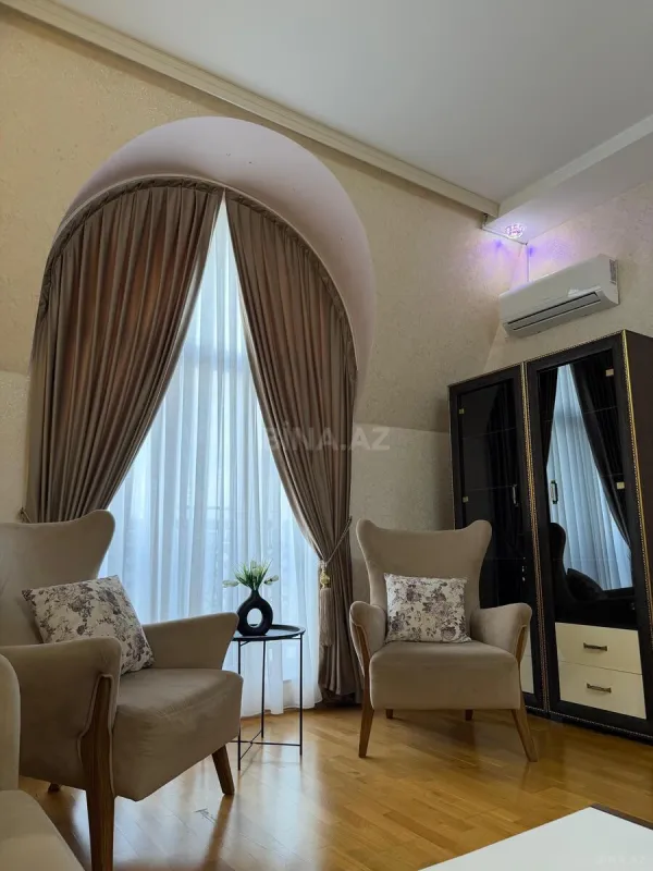 Kirayə verilir 2 otaqlı mənzil 75 m²