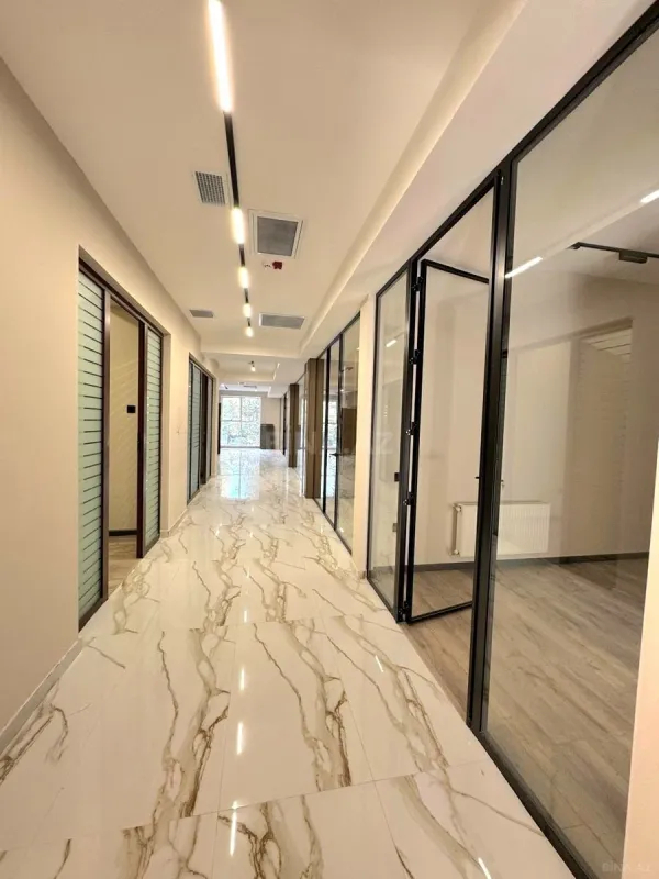 Kirayə verilir 6 otaqlı ofis 330 m²