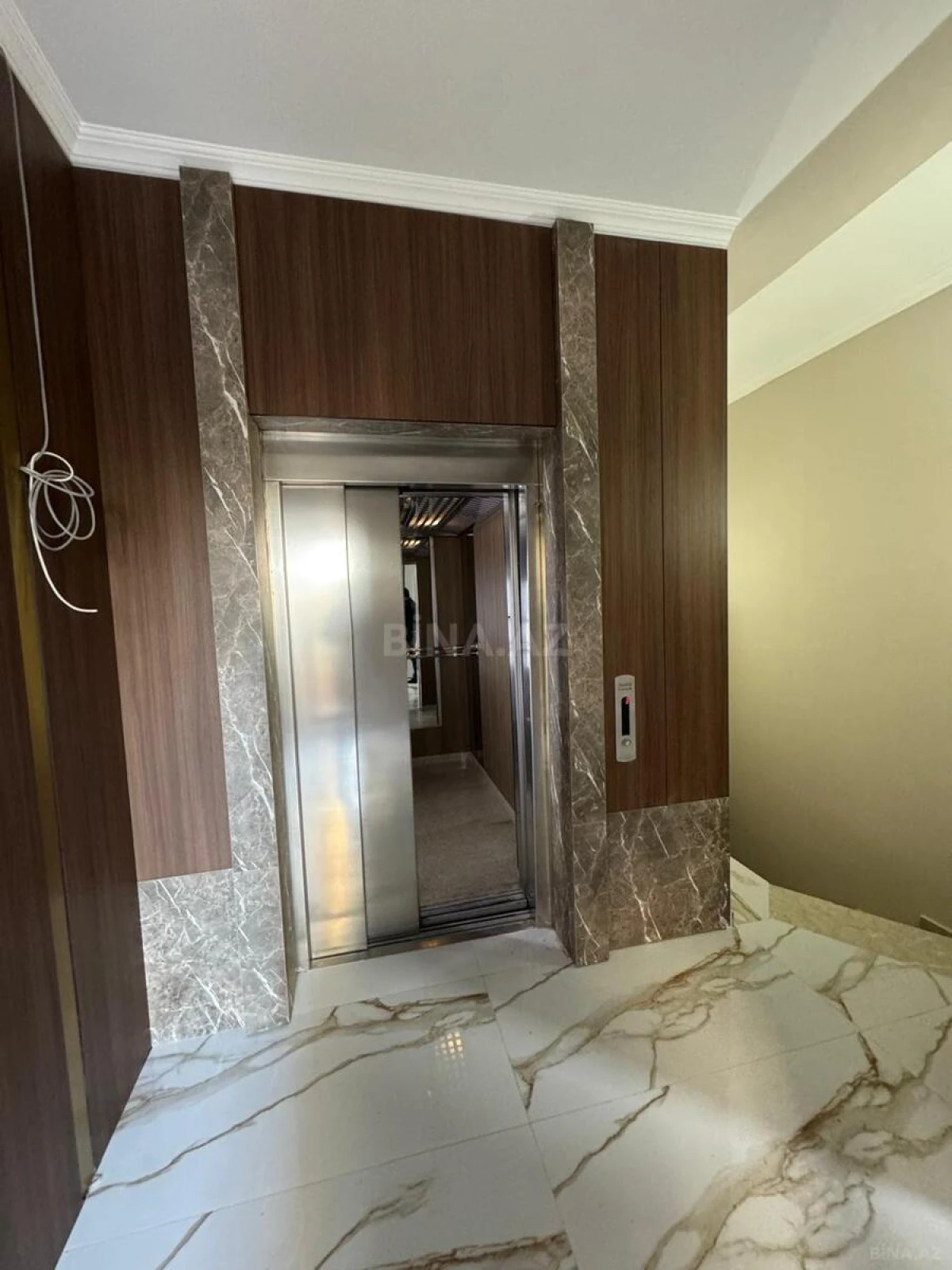 Kirayə verilir 6 otaqlı ofis 330 m²