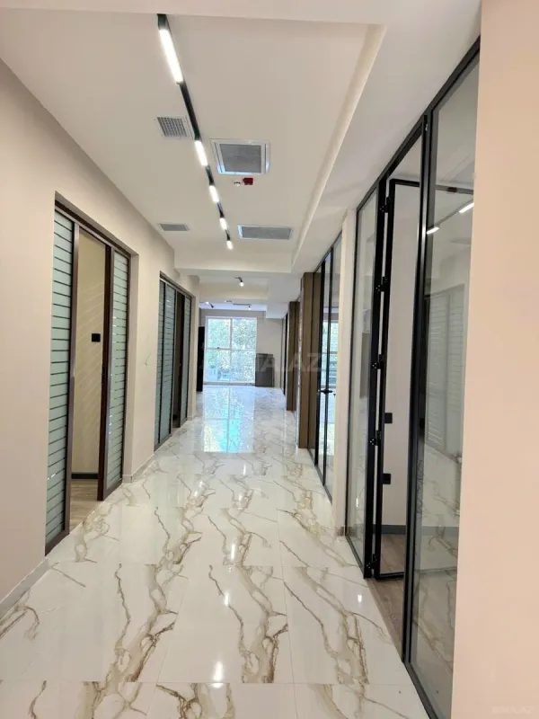 Kirayə verilir 6 otaqlı ofis 330 m²