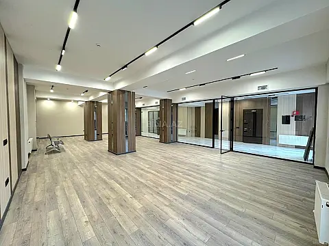 Kirayə verilir 6 otaqlı ofis 330 m² — Bakı 6 otaq 330.00 m²