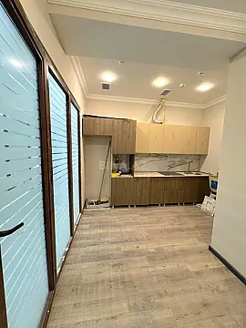 Kirayə verilir 6 otaqlı ofis 330 m²