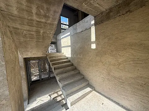 Kirayə verilir obyekt 330 m²