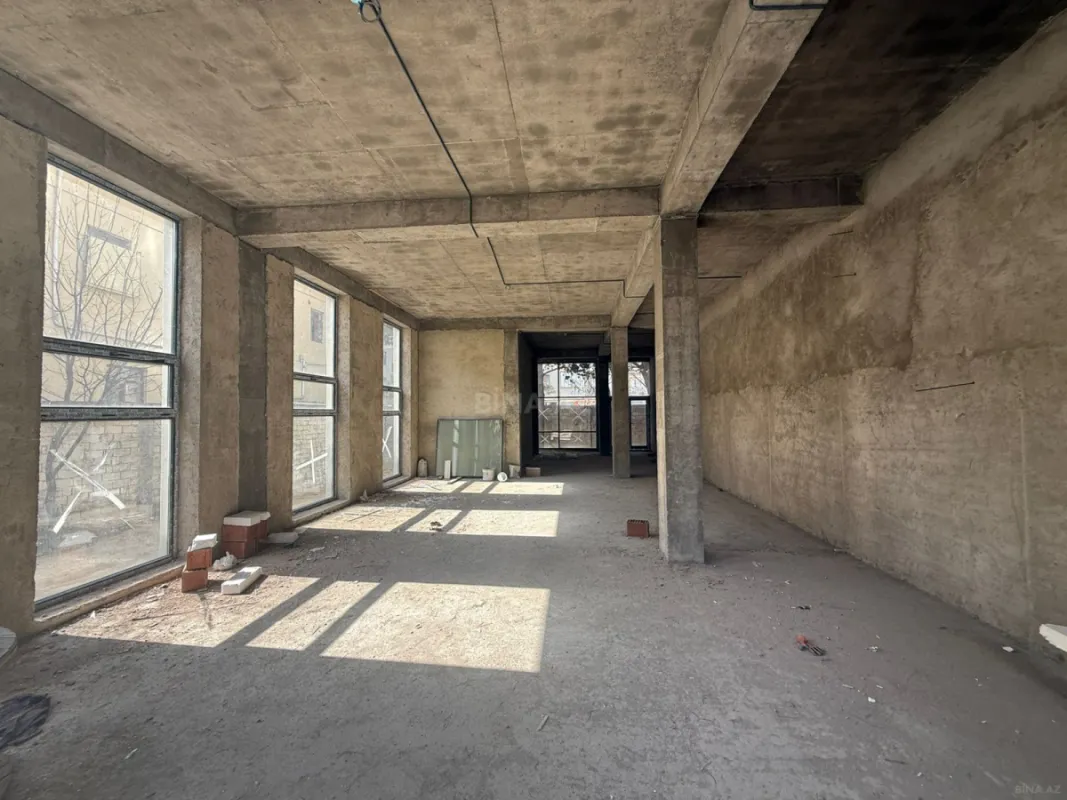 Kirayə verilir obyekt 330 m²