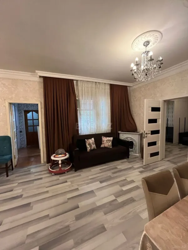 Satılır 4 otaqlı həyət evi 80 m²