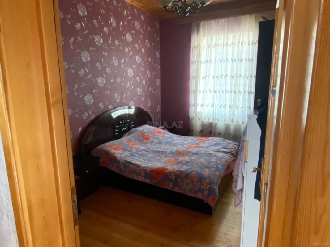 Satılır 4 otaqlı həyət evi 180 m²