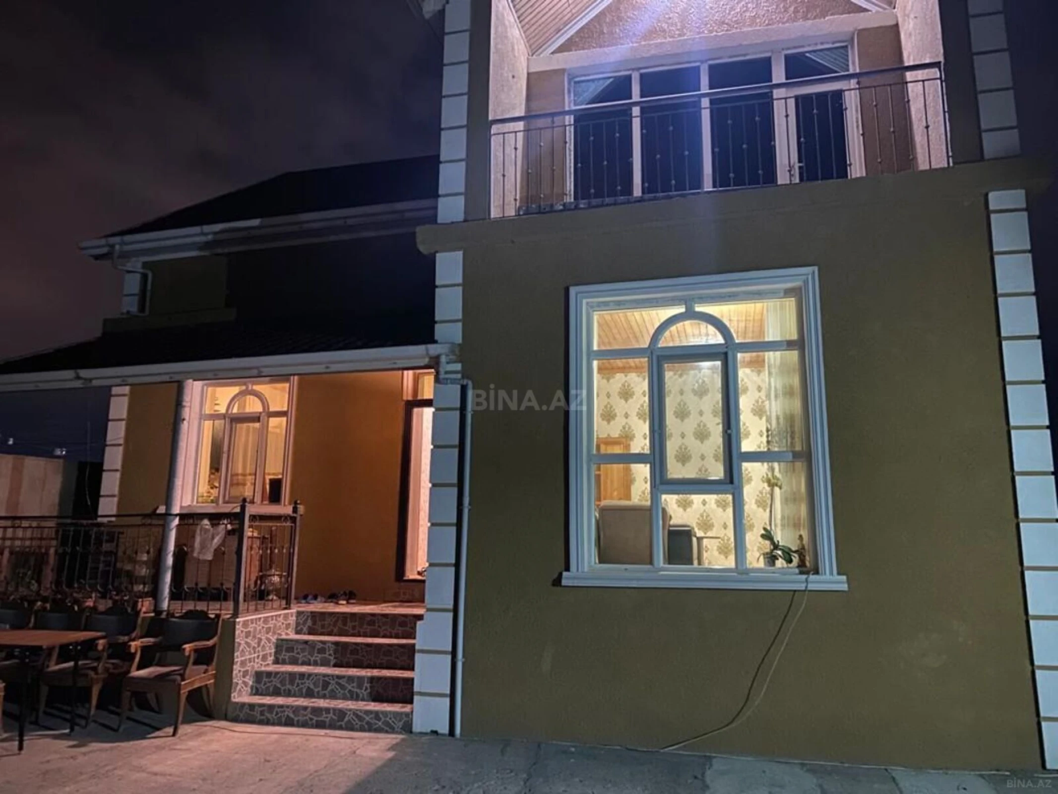 Satılır 4 otaqlı həyət evi 180 m²