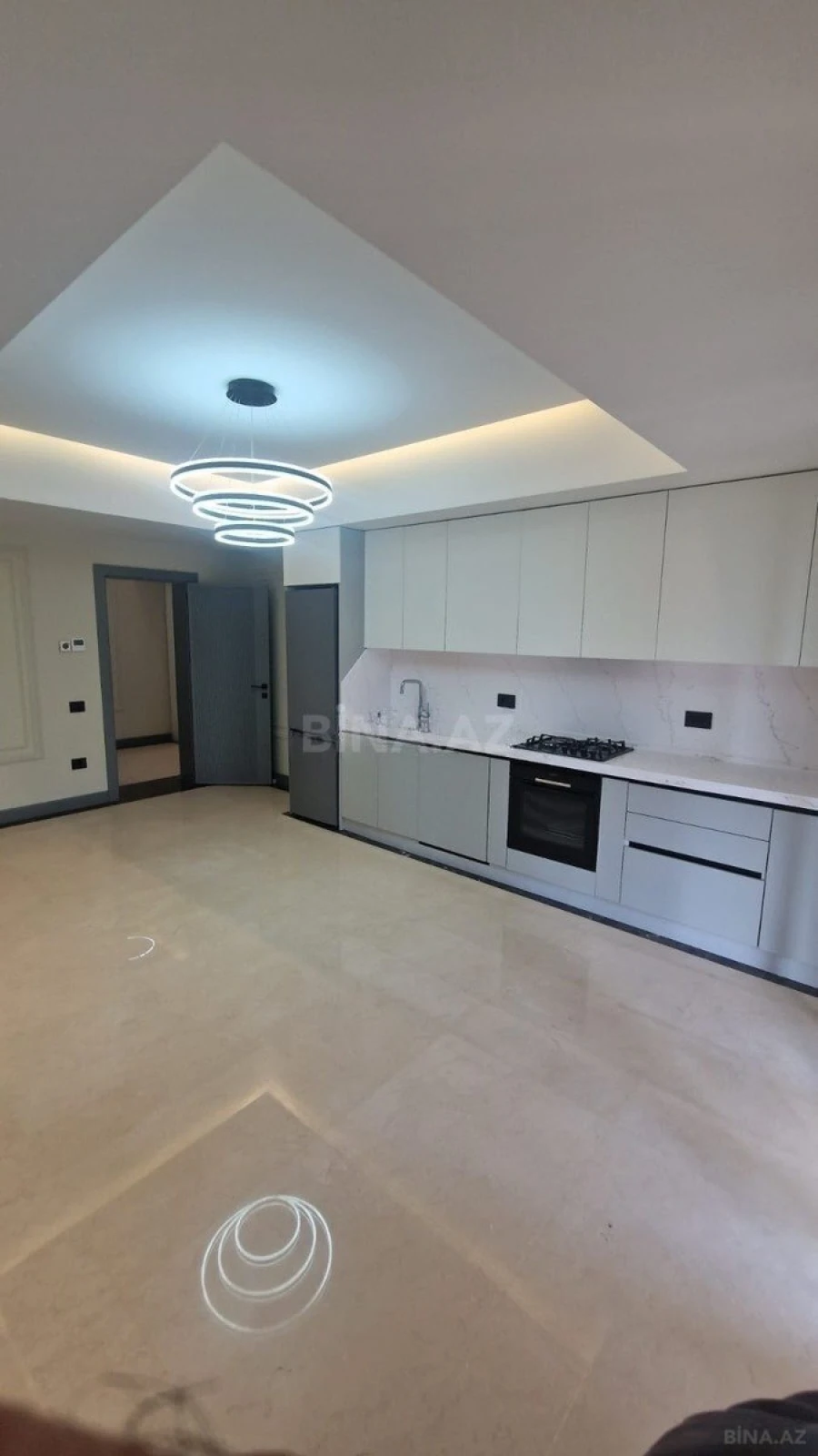 Satılır 2 otaqlı mənzil 88 m²