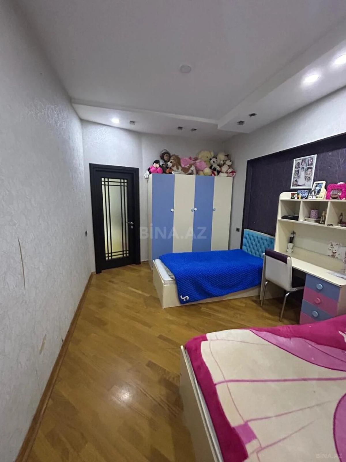 Satılır 3 otaqlı mənzil 123 m²