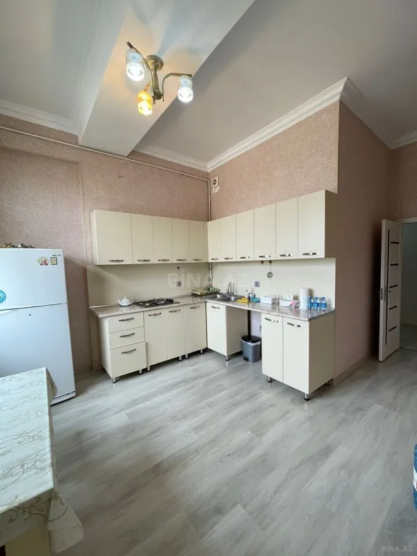 Kirayə verilir 2 otaqlı ofis 100 m²