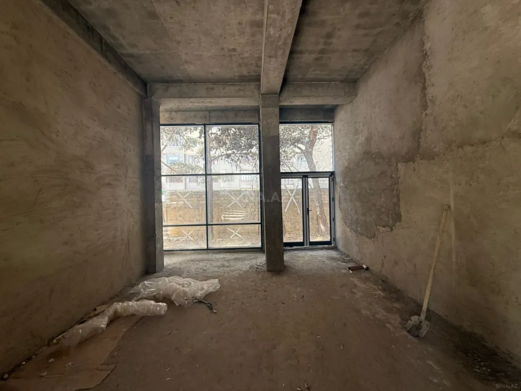 Satılır obyekt 330 m²