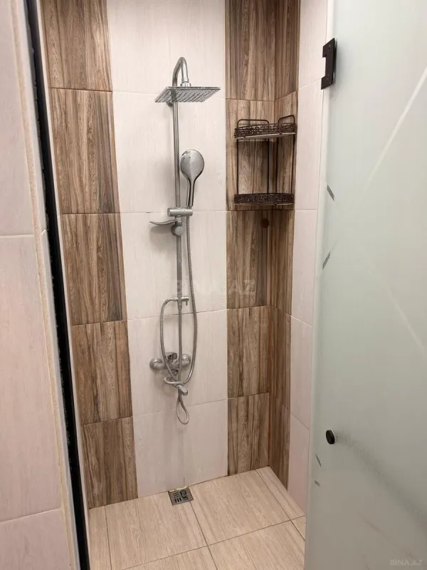 Kirayə verilir 2 otaqlı mənzil 65 m²