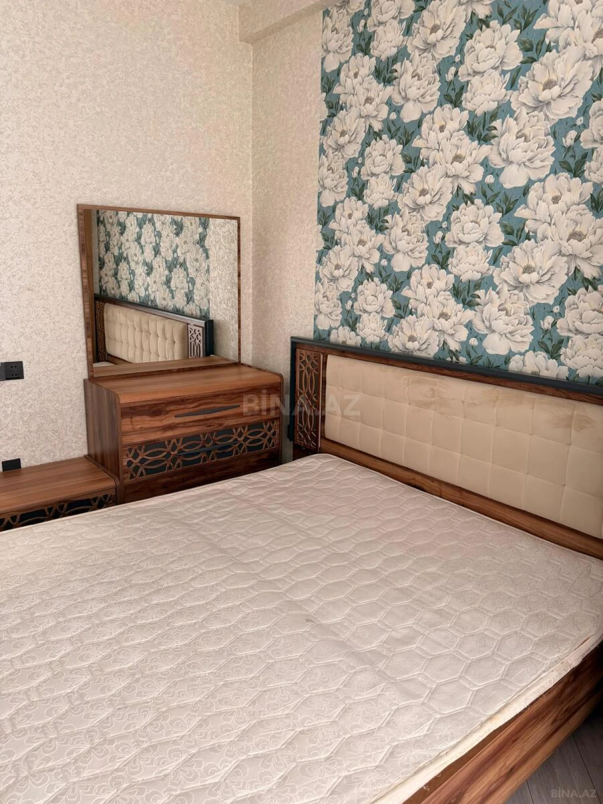 Kirayə verilir 2 otaqlı mənzil 65 m²