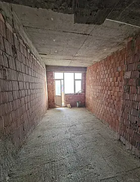 Satılır 4 otaqlı mənzil 137 m²