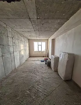 Satılır 4 otaqlı mənzil 137 m²