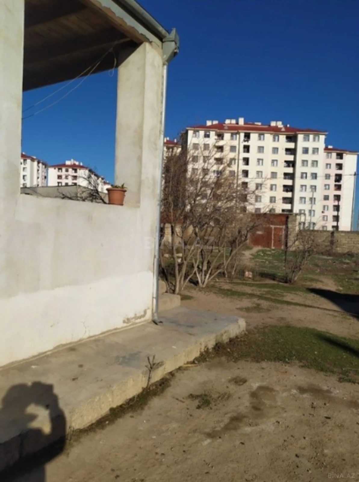 Satılır 5 otaqlı həyət evi 200 m²