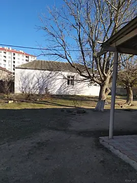 Satılır 5 otaqlı həyət evi 200 m²