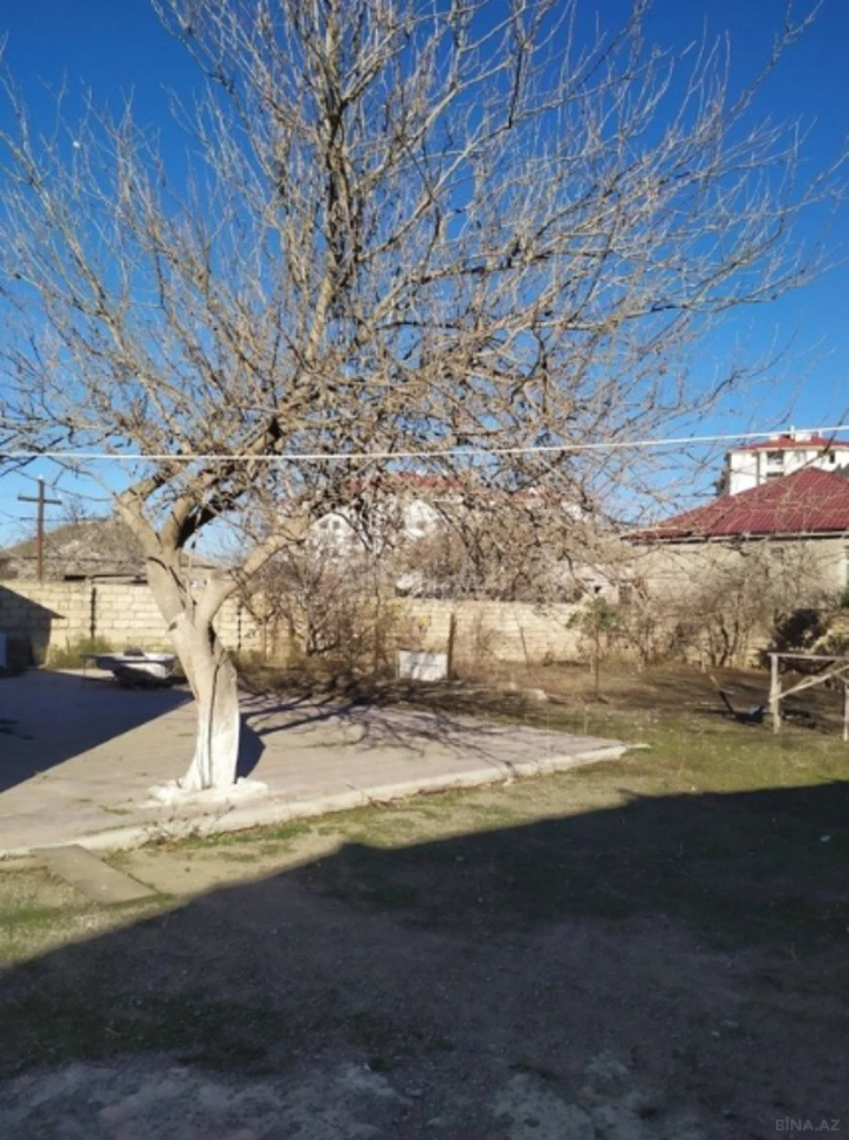 Satılır 5 otaqlı həyət evi 200 m²