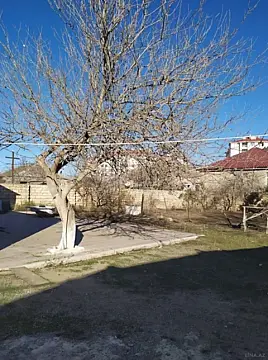 Satılır 5 otaqlı həyət evi 200 m²