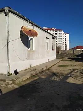 Satılır 5 otaqlı həyət evi 200 m²