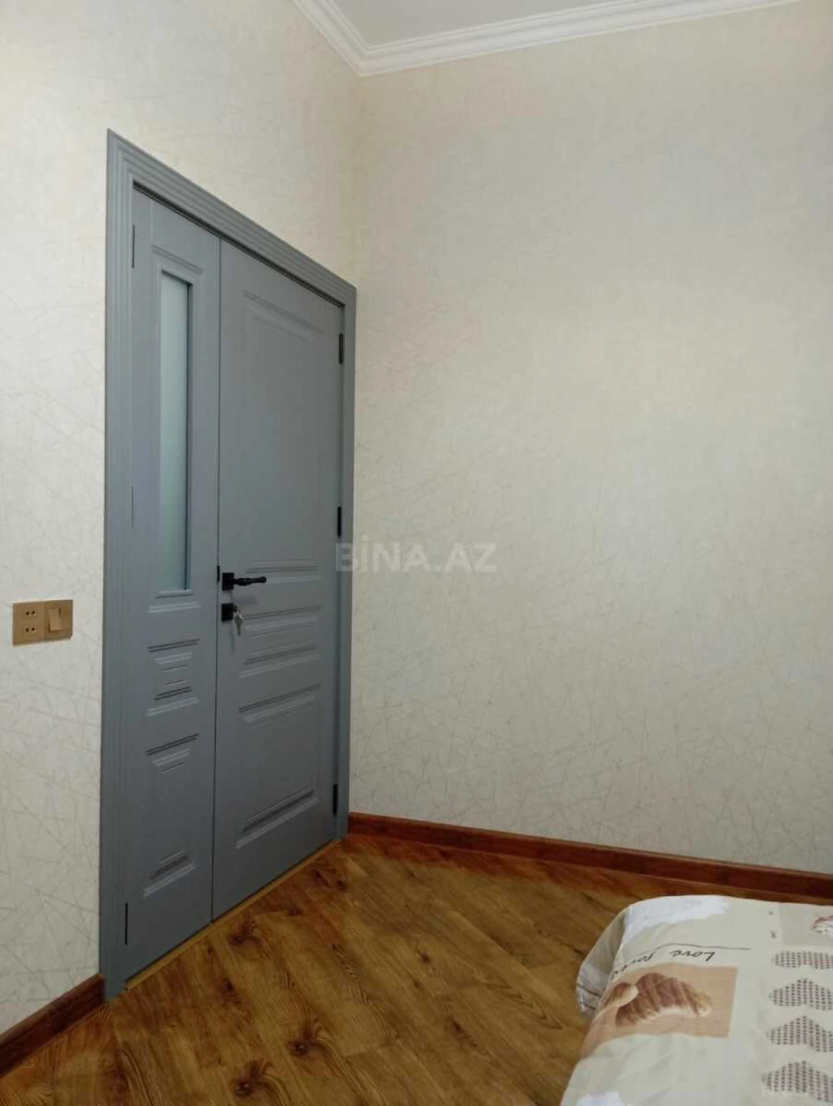 Satılır 3 otaqlı mənzil 106 m²
