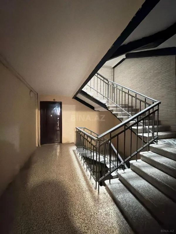 Satılır 4 otaqlı mənzil 118 m²