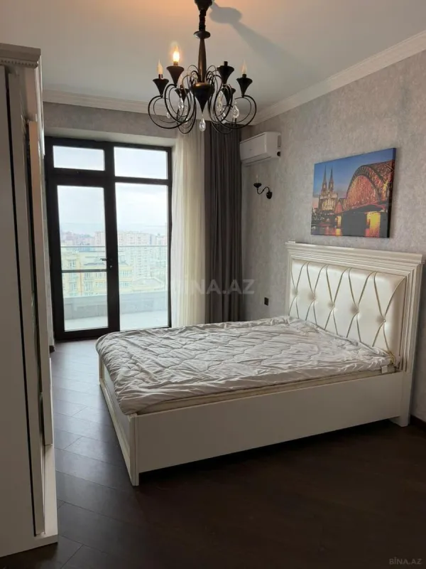 Kirayə verilir 3 otaqlı mənzil 110 m²