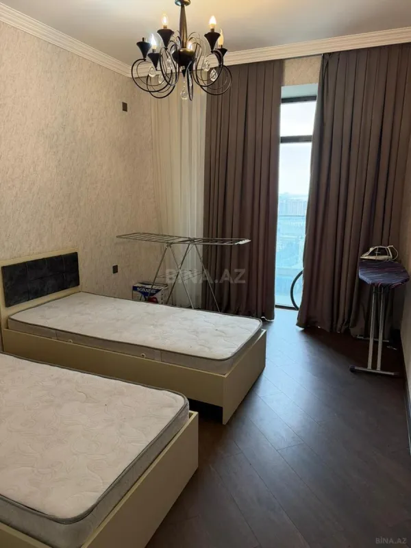Kirayə verilir 3 otaqlı mənzil 110 m²