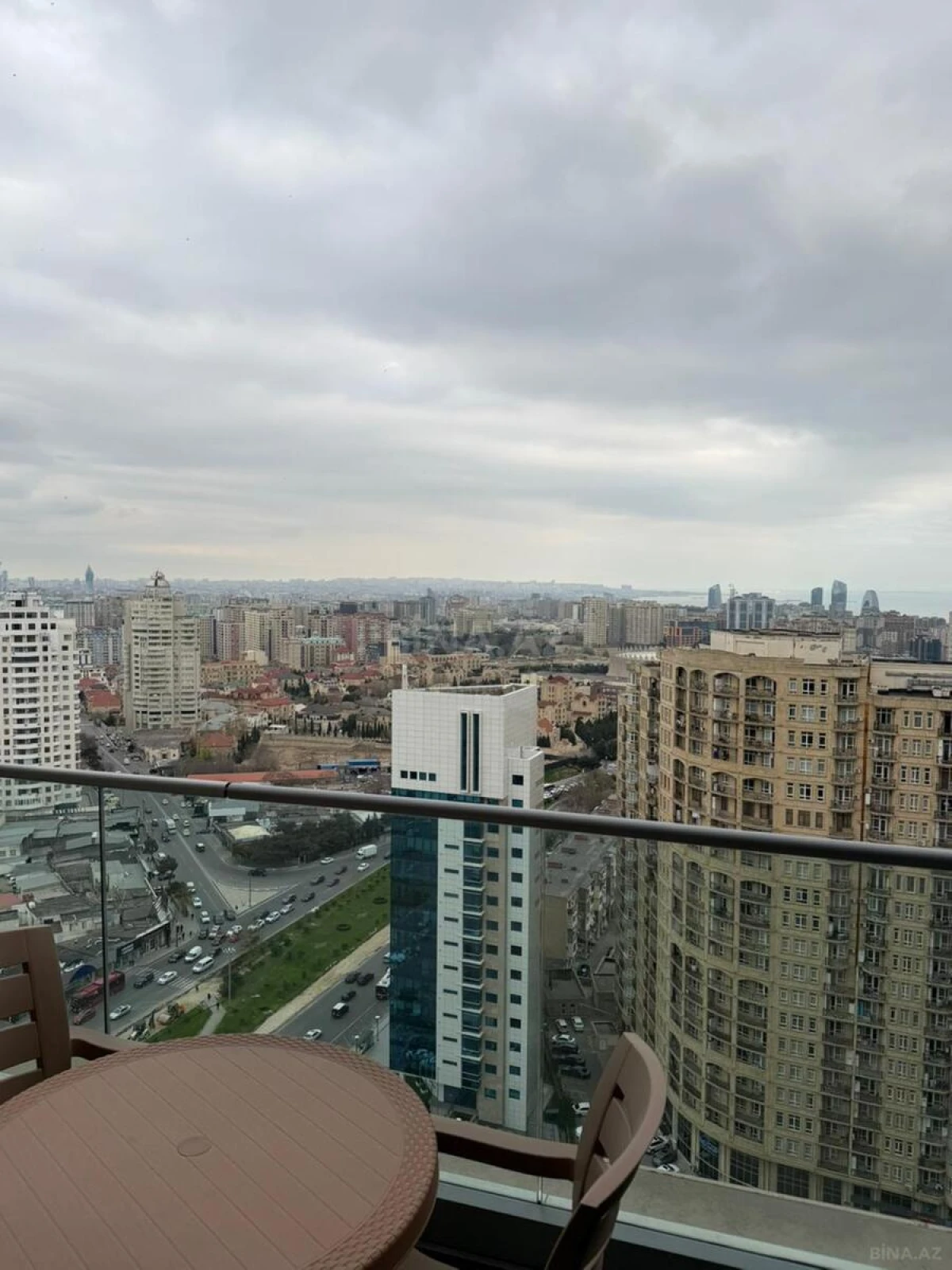 Kirayə verilir 3 otaqlı mənzil 110 m²