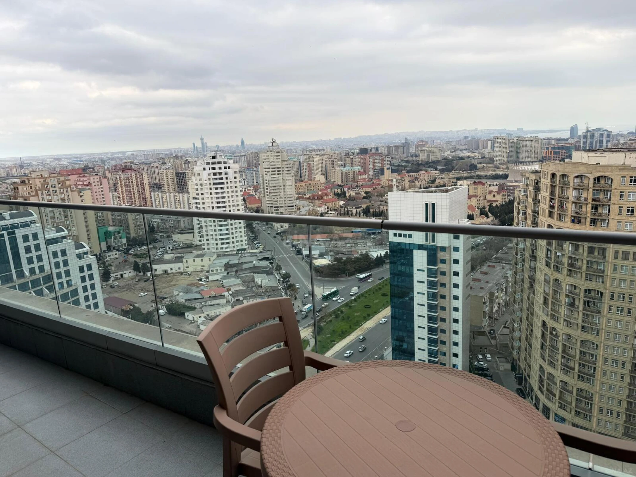 Kirayə verilir 3 otaqlı mənzil 110 m²