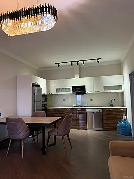 Kirayə verilir 3 otaqlı mənzil 110 m²