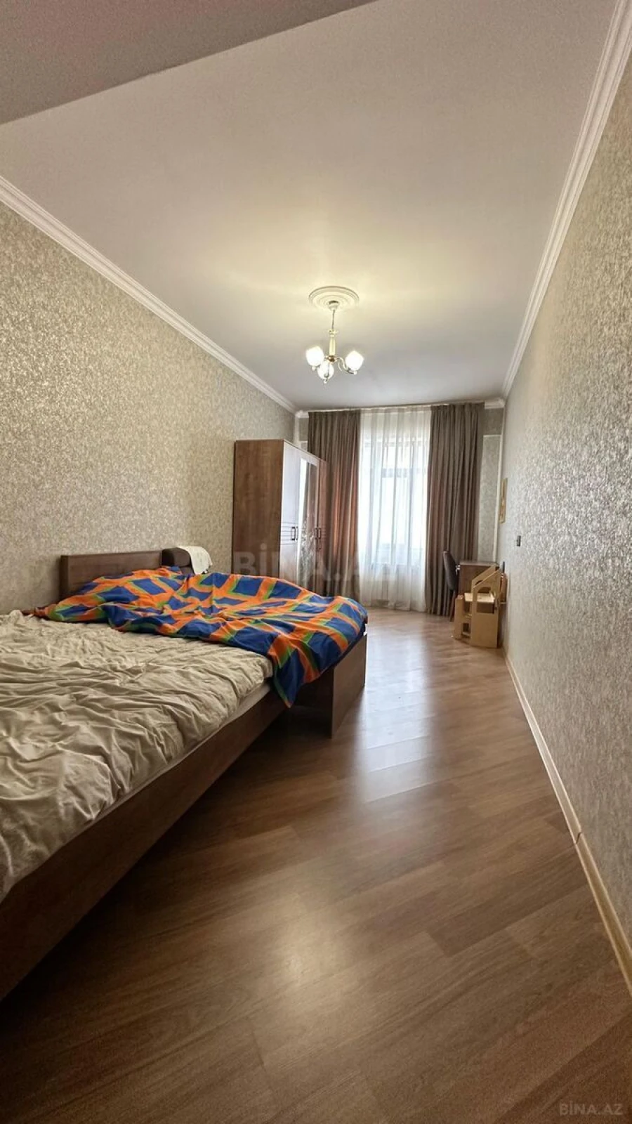 Satılır 2 otaqlı mənzil 105 m²