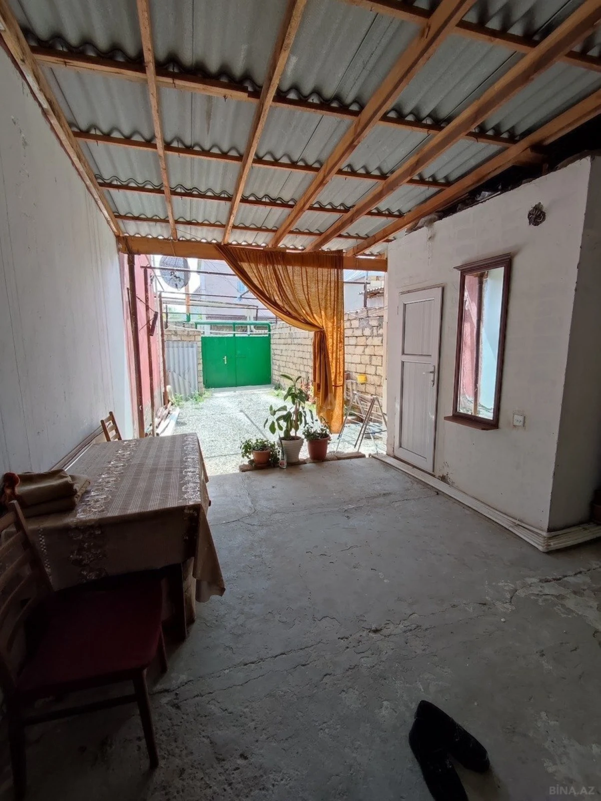 Satılır 4 otaqlı həyət evi 100 m²