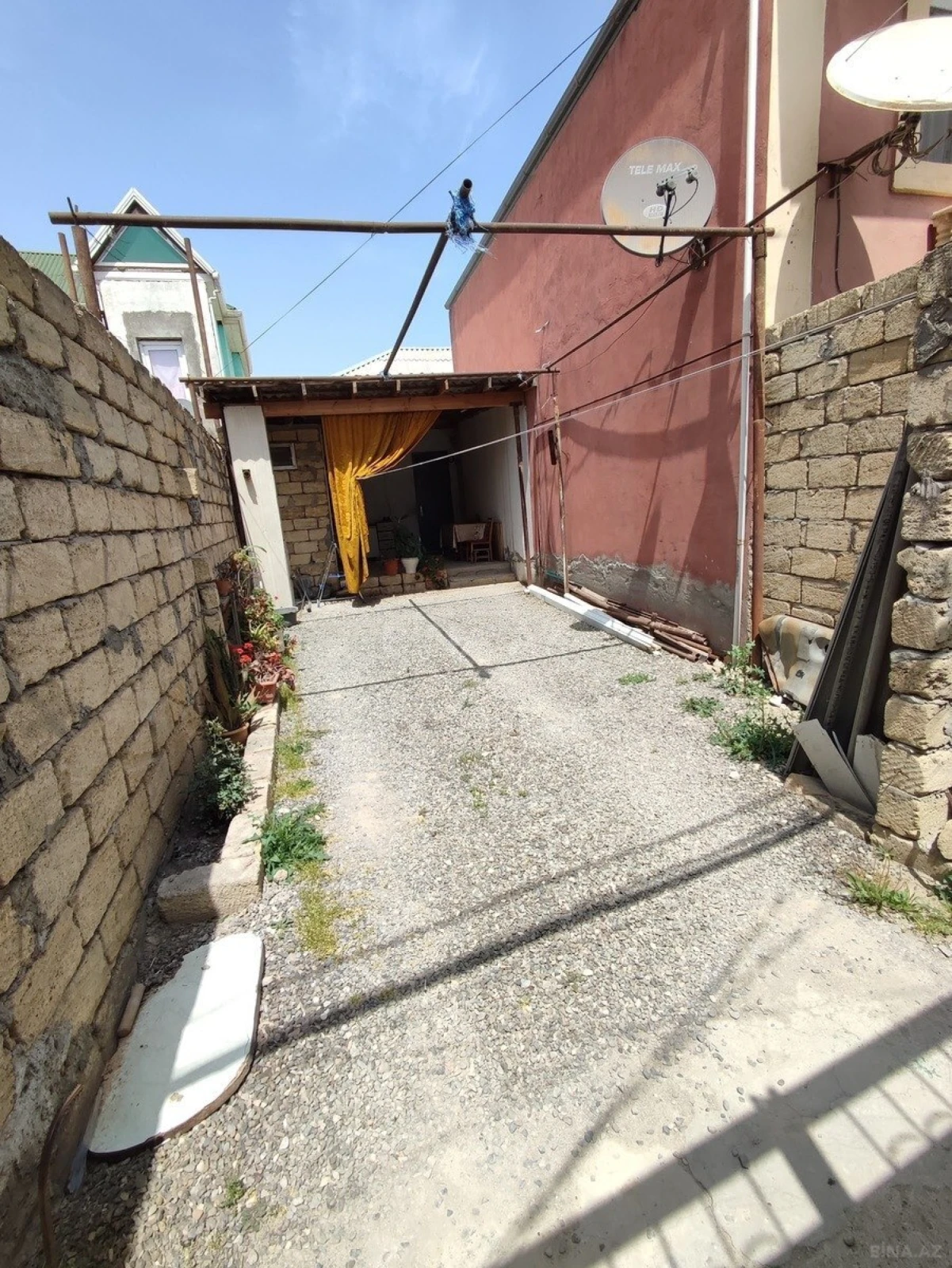 Satılır 4 otaqlı həyət evi 100 m²