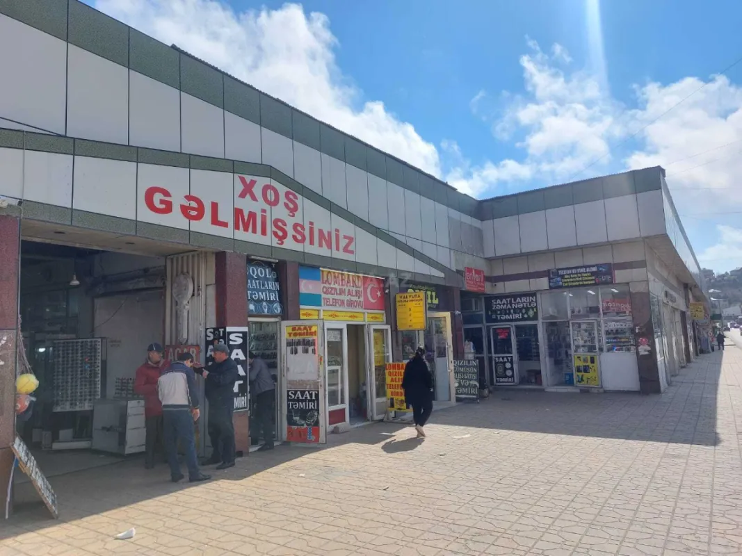 Satılır obyekt 40 m²