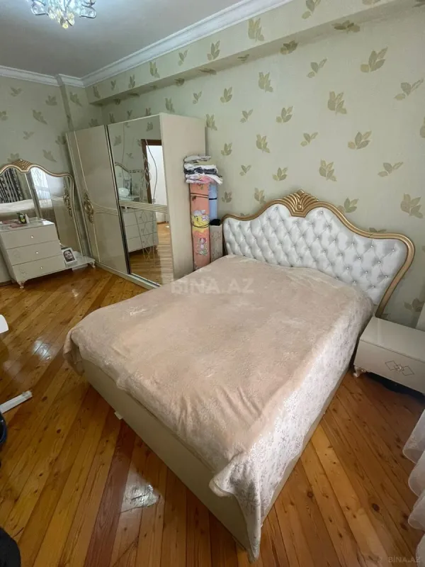 Satılır 3 otaqlı mənzil 84 m²