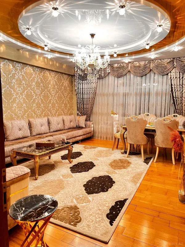 Satılır 4 otaqlı mənzil 137 m²