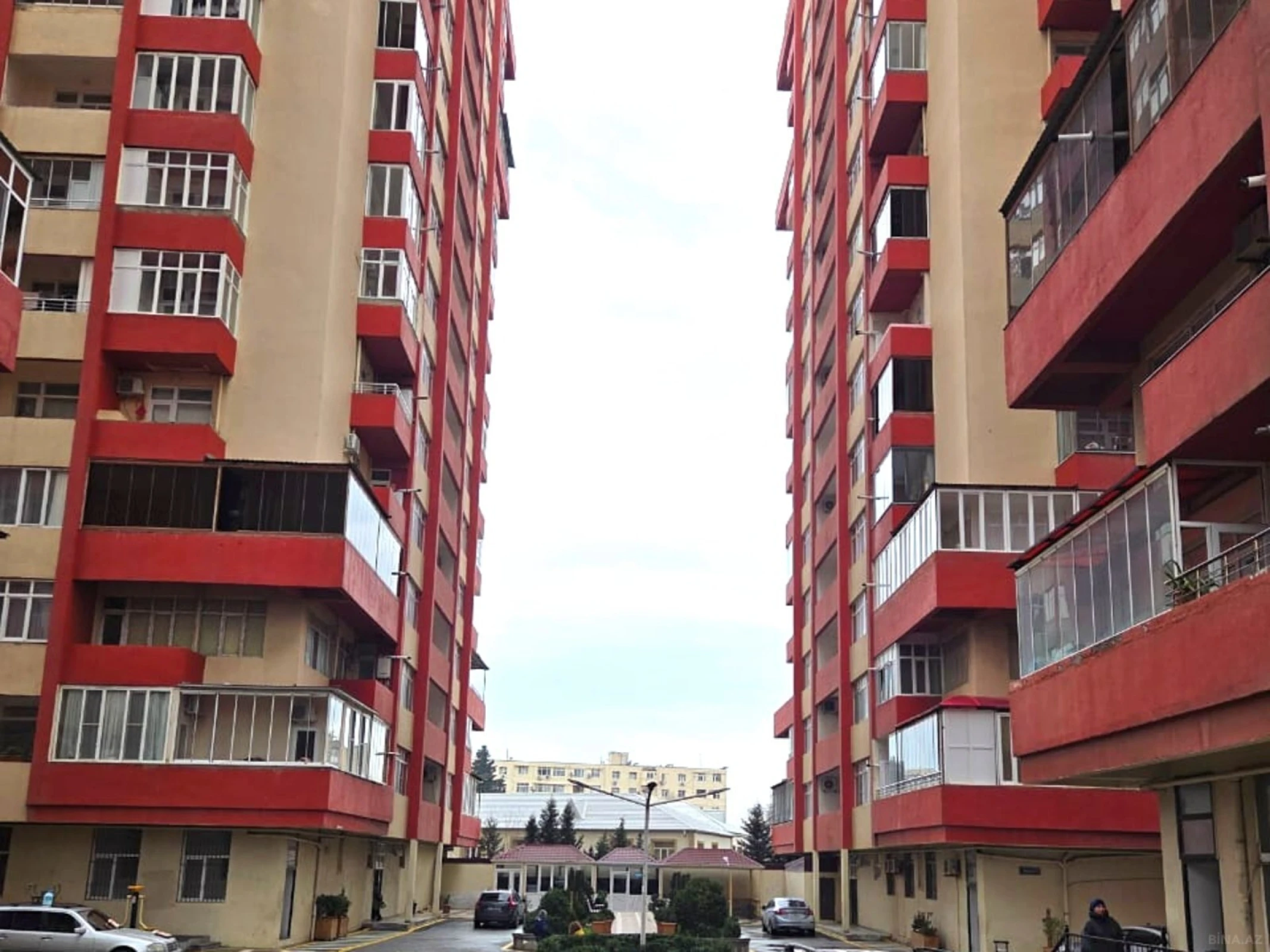 Satılır 3 otaqlı mənzil 70 m²