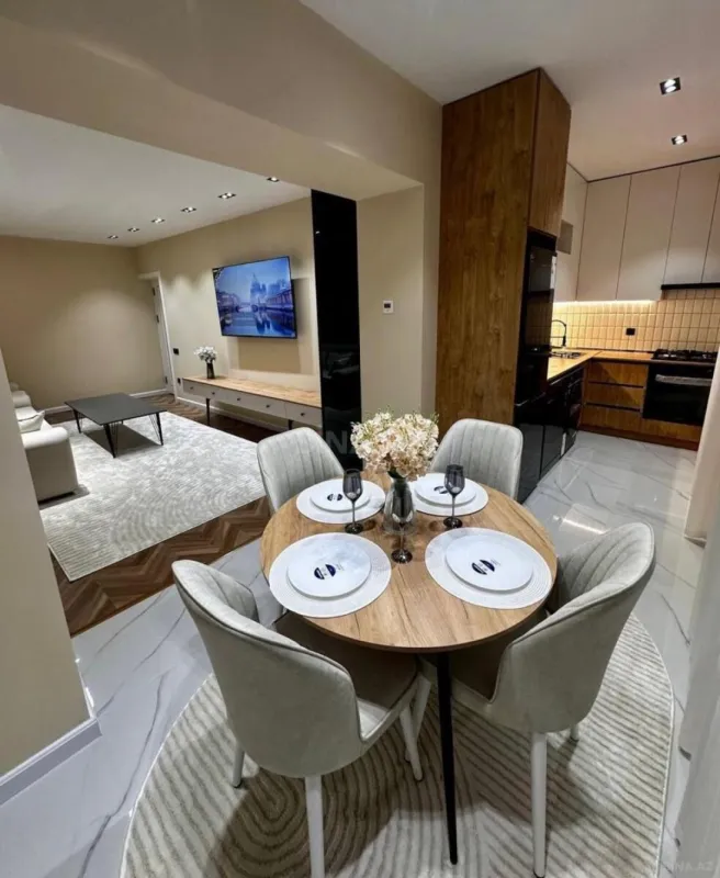 Kirayə verilir 3 otaqlı mənzil 115 m²