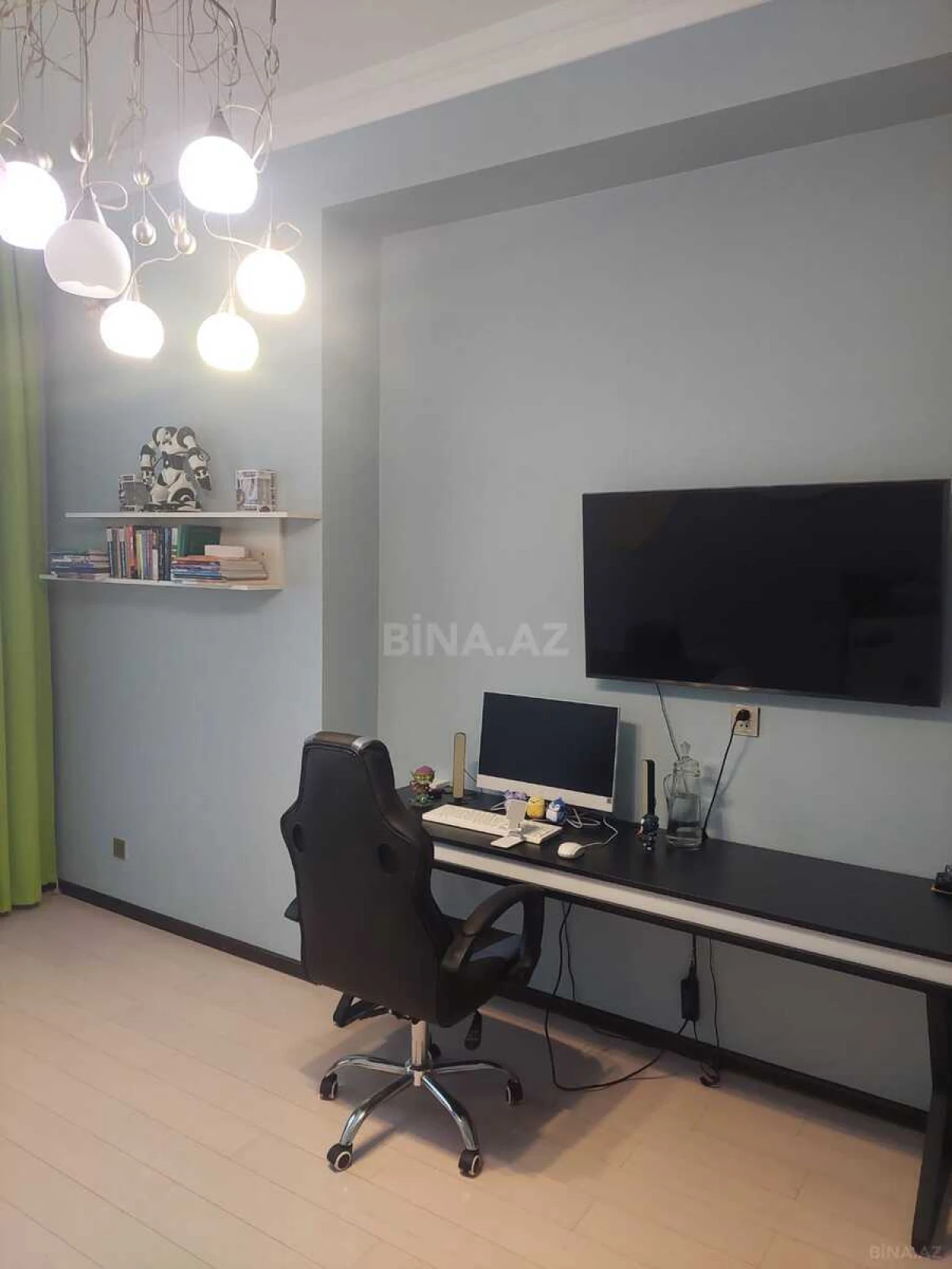 Satılır 4 otaqlı mənzil 170 m²