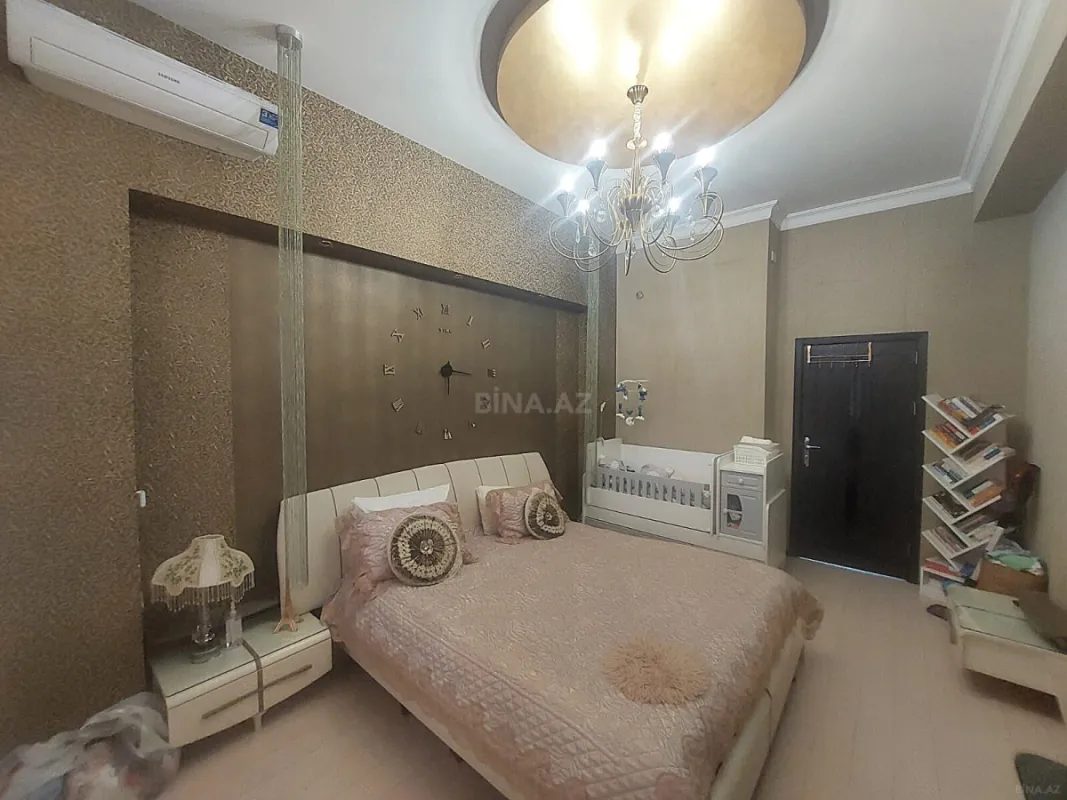 Satılır 4 otaqlı mənzil 170 m²